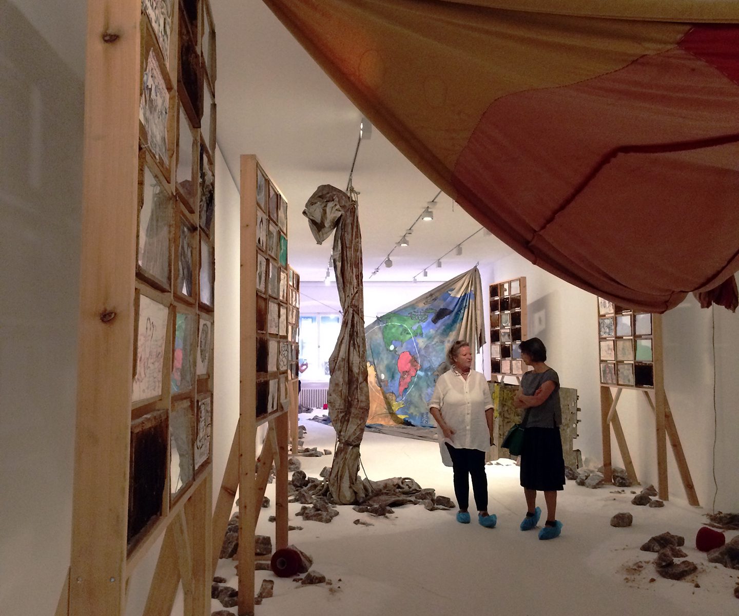 Anna Boghiguian The Salt Traders, 2015 (Die Salzhändler)